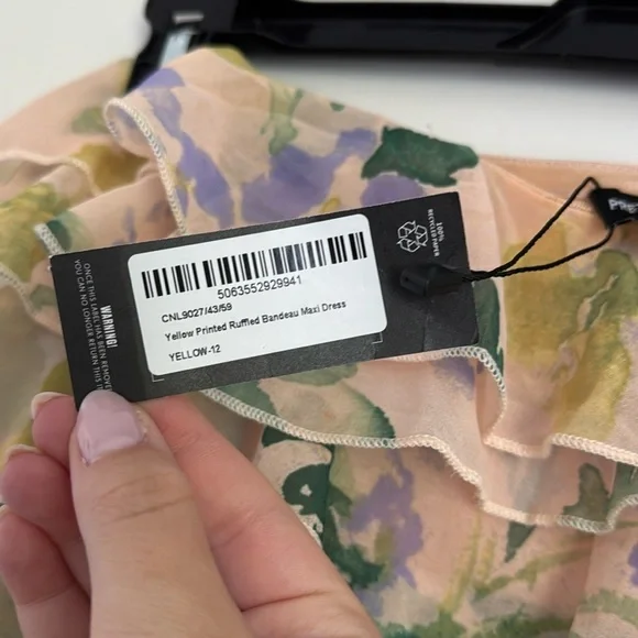 PrettyLittleThing Multicolor Floral Dress - Picture 4 of 12